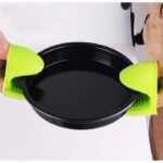 Pair_of_Silicone_Oven_Heat_Insulated_Finger_Gloves_-_Green_4.jpg